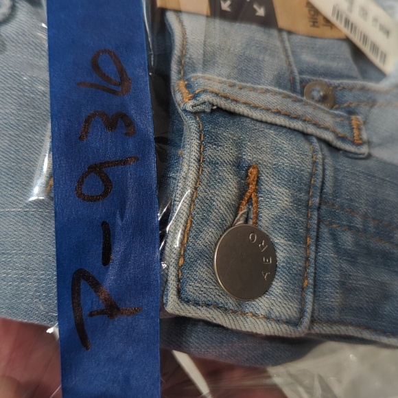 NEW Aeropostale Blue Skinny Jeans Distressed Style - Picture 12 of 12